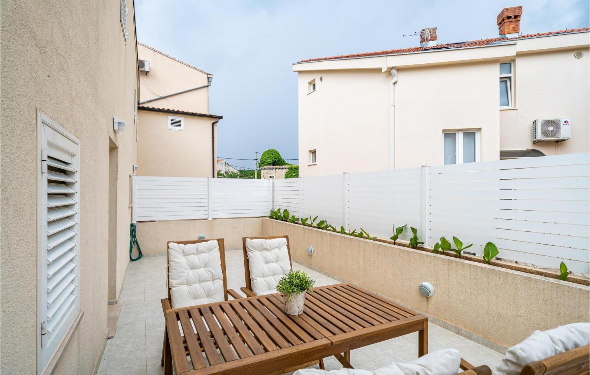 Nice Apartment In Dubrovnik With Kitchen Exterior photo