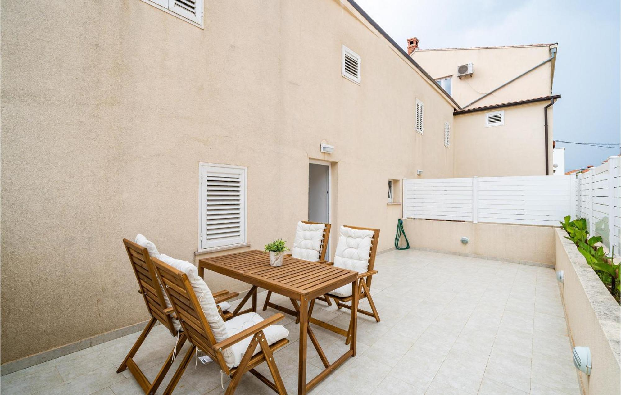 Nice Apartment In Dubrovnik With Kitchen Exterior photo